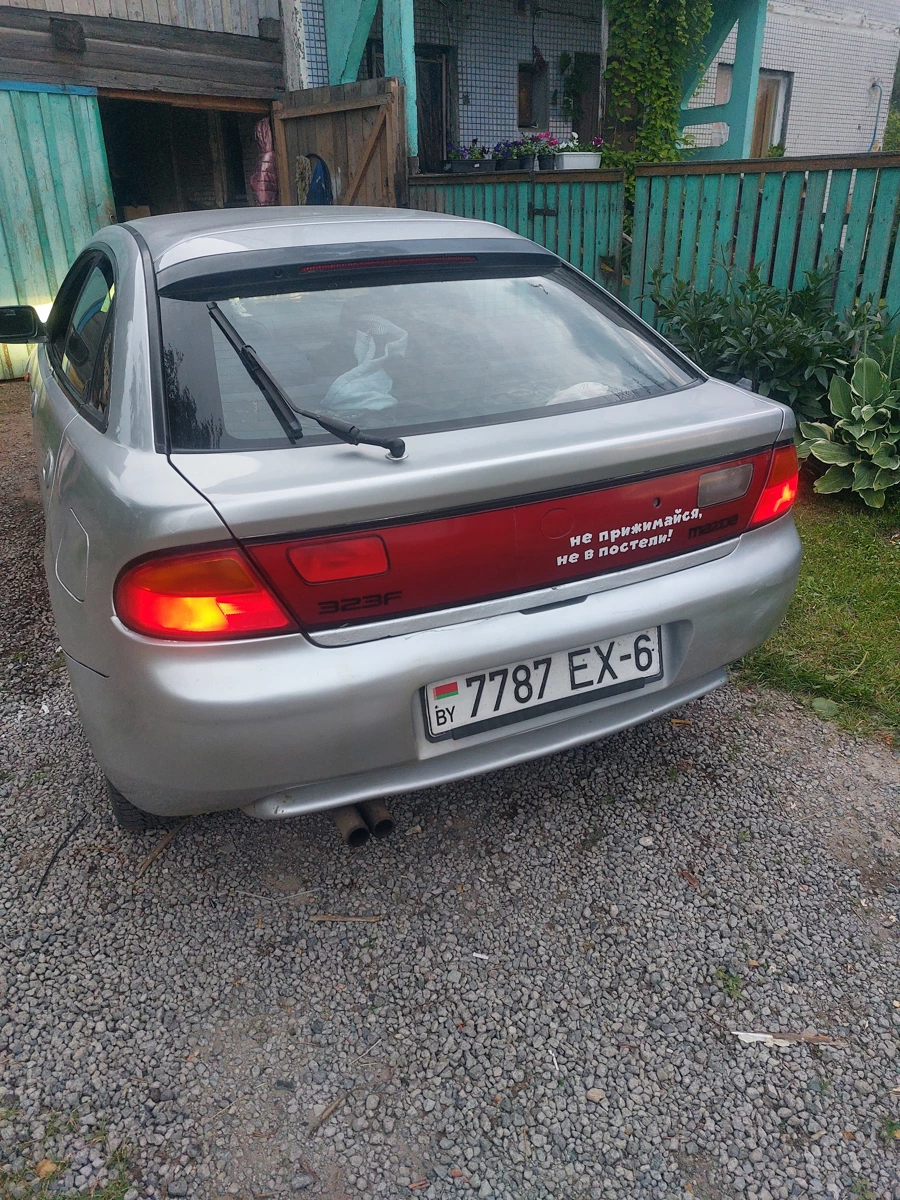 Mazda 323 V (BA), 1997