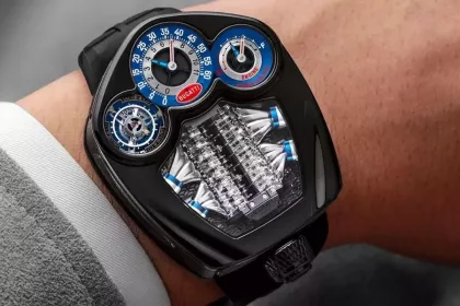 Представлены швейцарские часы с V16 Tourbillon