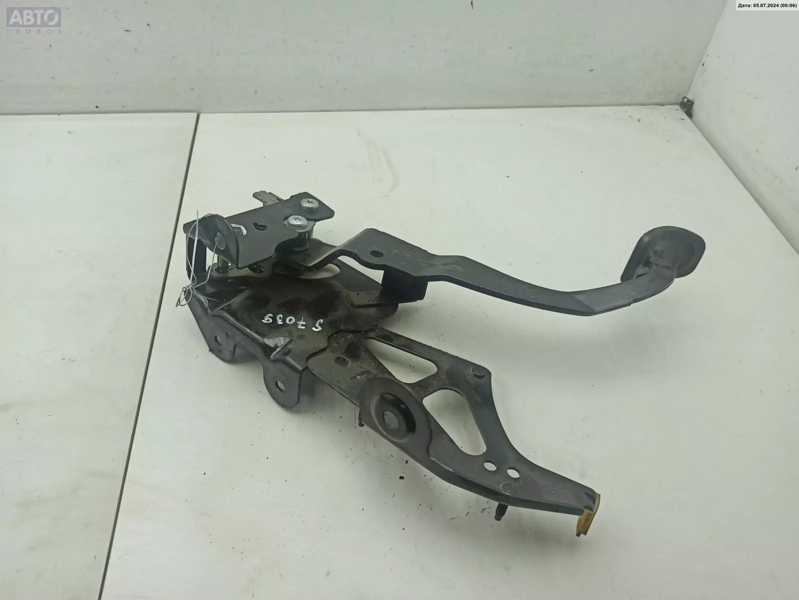 Педаль тормоза к Renault Scenic 2004