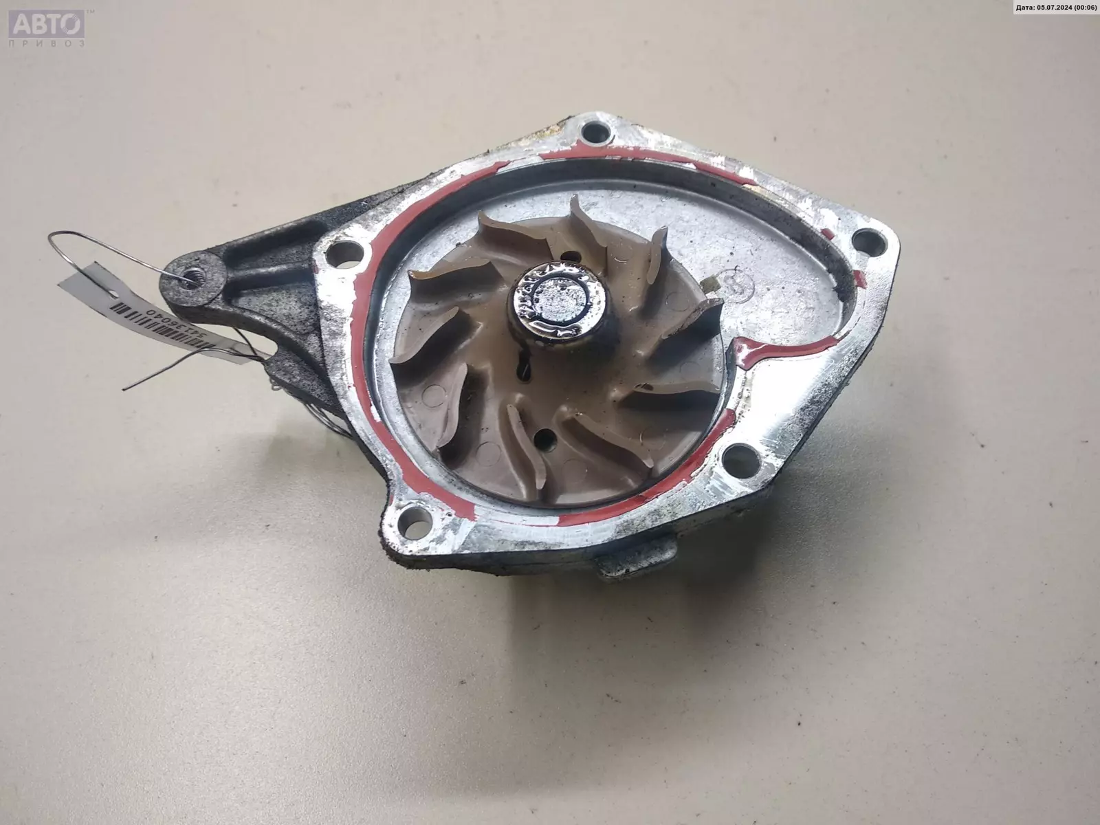 Помпа к Nissan Qashqai 2009