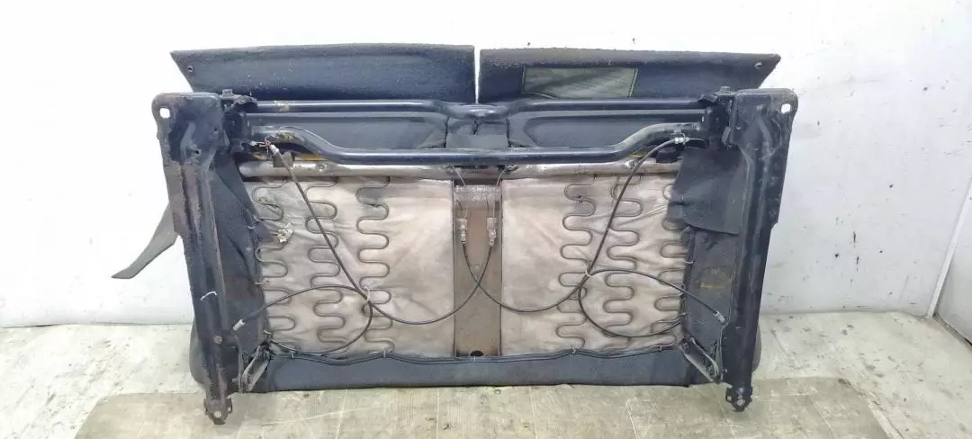 Сиденье третий ряд к Hyundai Santamo 1999