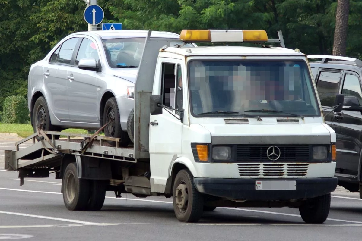 В Могилеве злоумышленник вывез чужое авто на эвакуаторе и сдал в металлолом