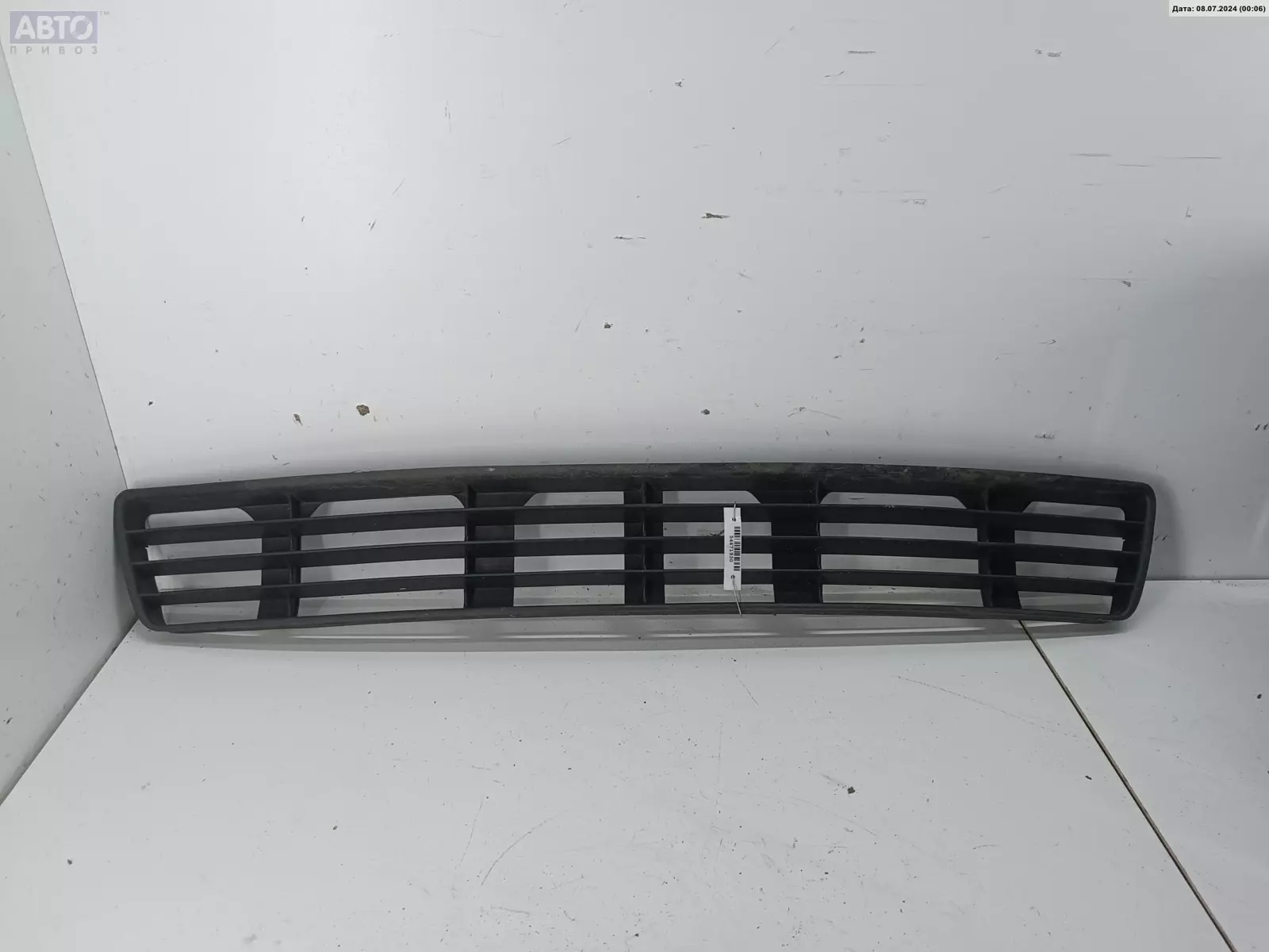 Решетка бампера к Audi A4 1997