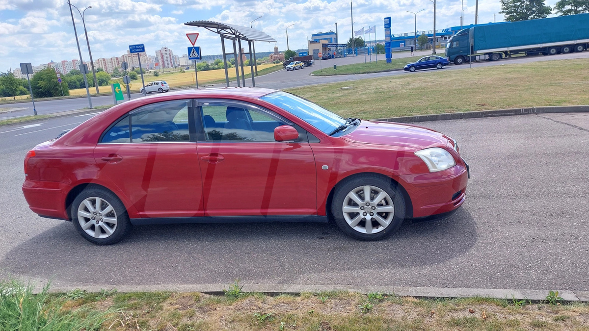 Toyota Avensis II, 2004