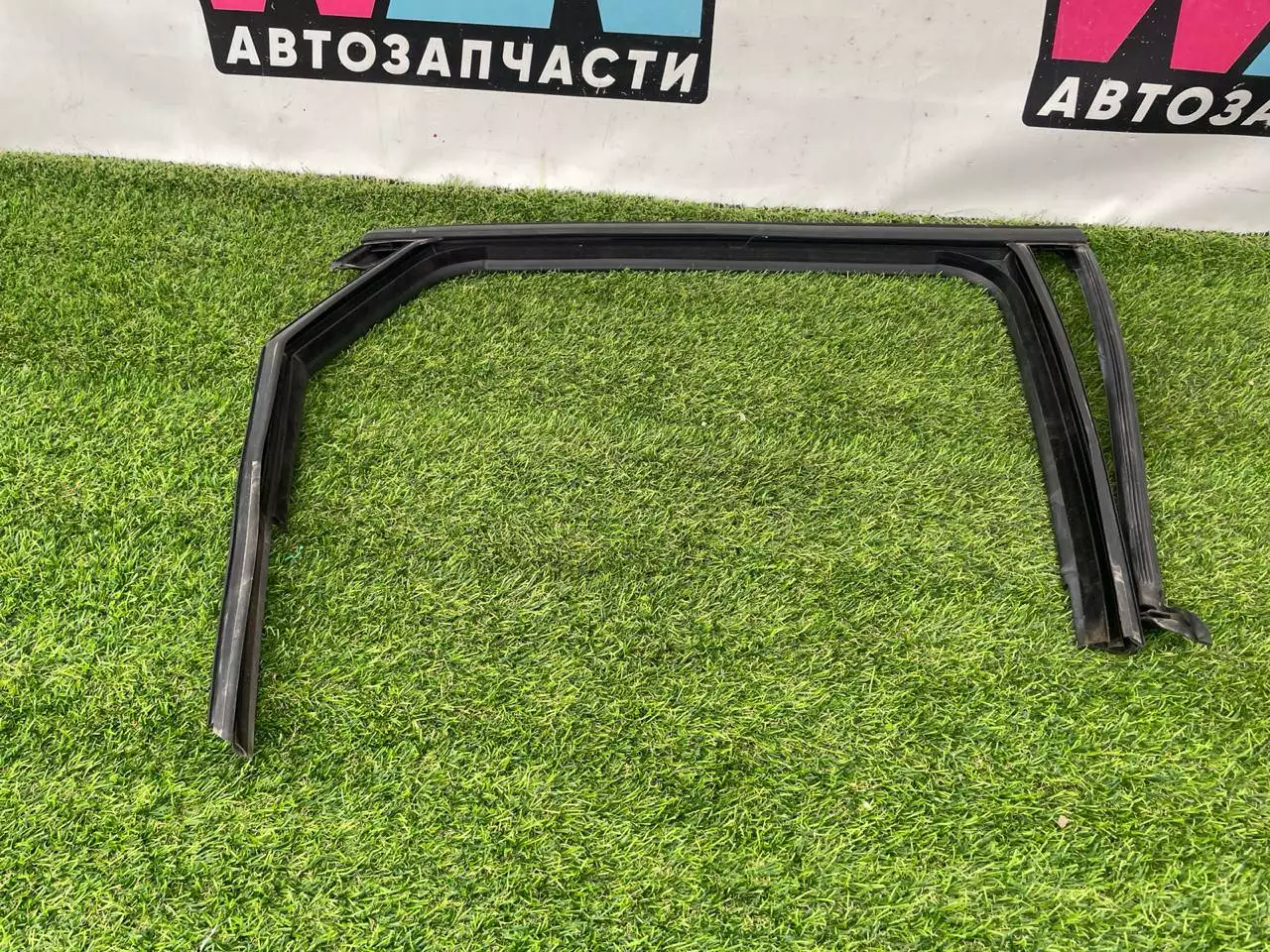 Уплотнитель к Volkswagen Jetta 2019