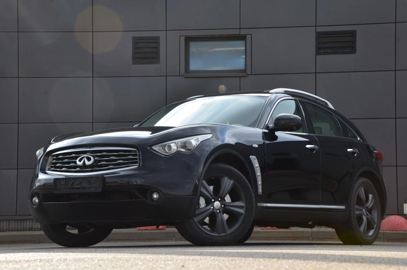 Infiniti FX II (S51), 2010