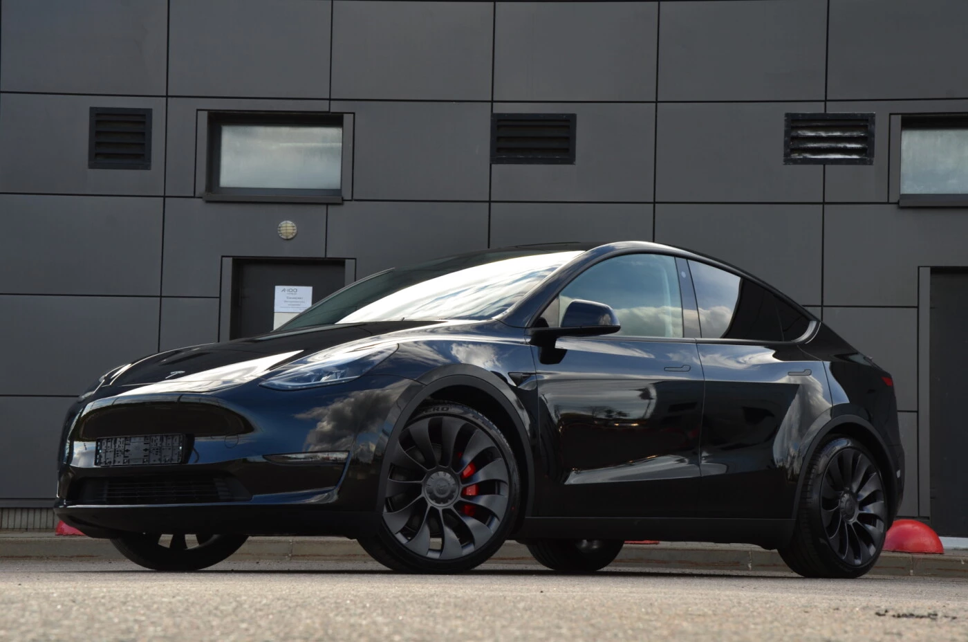 Tesla Model Y I, 2023