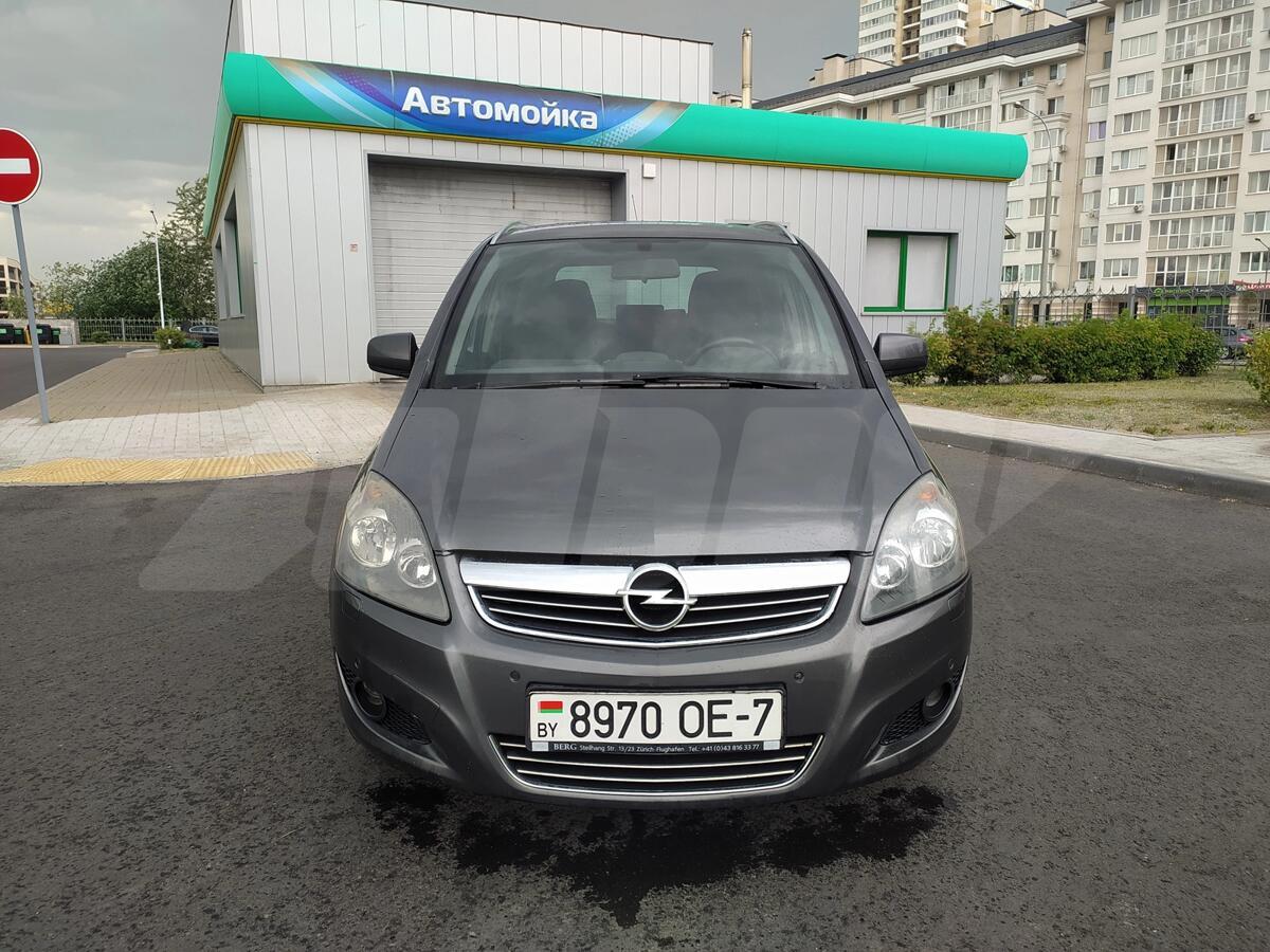 Opel Zafira B Рестайлинг, 2010