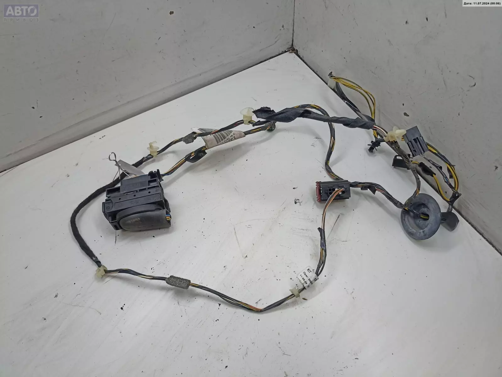 Проводка двери к Opel Corsa 2009