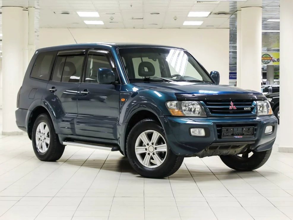 Стекло лобовое к Mitsubishi Pajero 2002