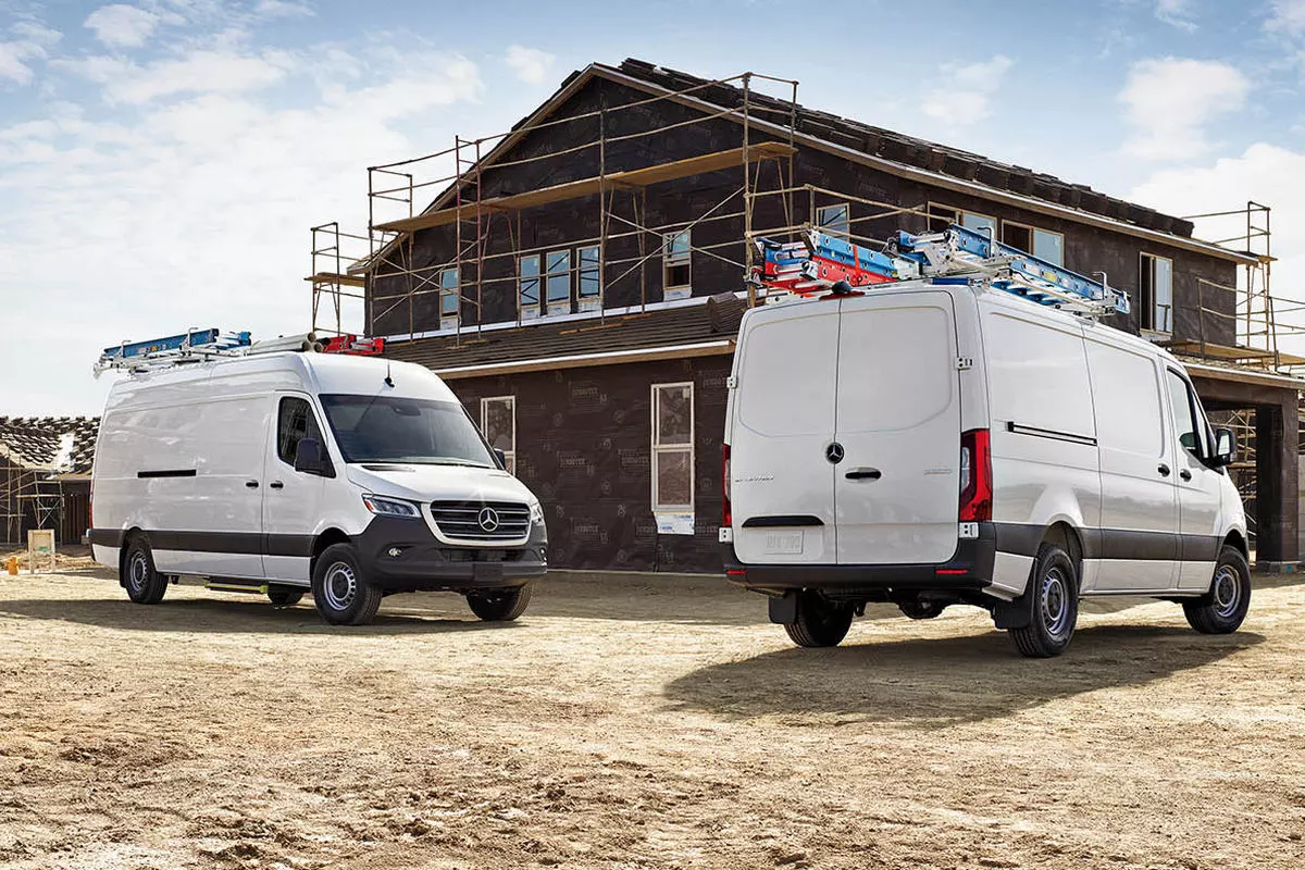 Mercedes-Benz Sprinter отзывают из-за проблем с задней осью