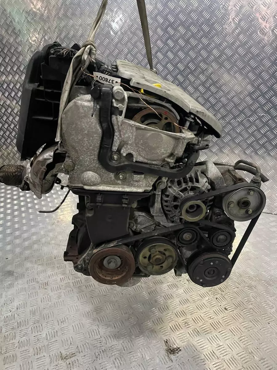 Двигатель к Renault Laguna 2001