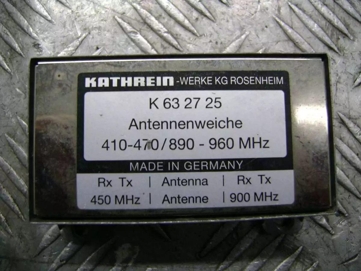 Усилитель антенны к Audi A4 2000