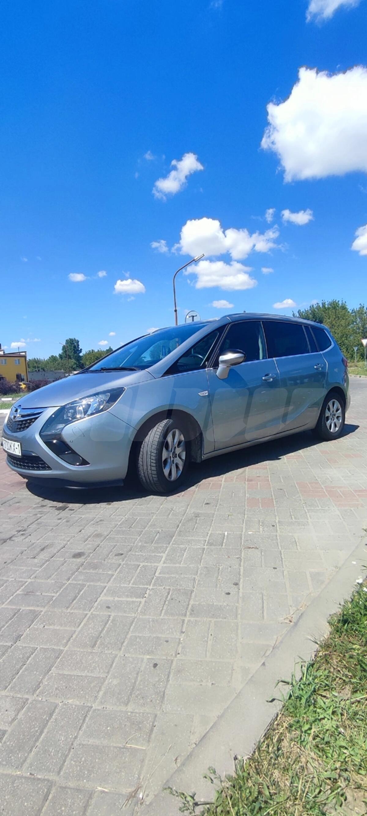 Opel Zafira C, 2015