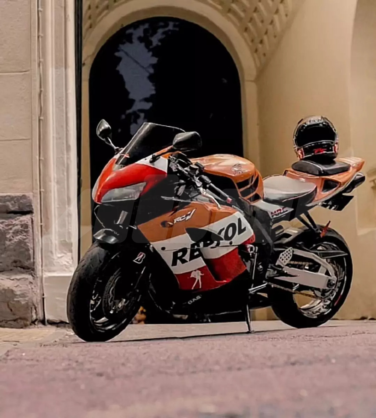Honda CBR 1000 RR/RA Fireblade, 2004