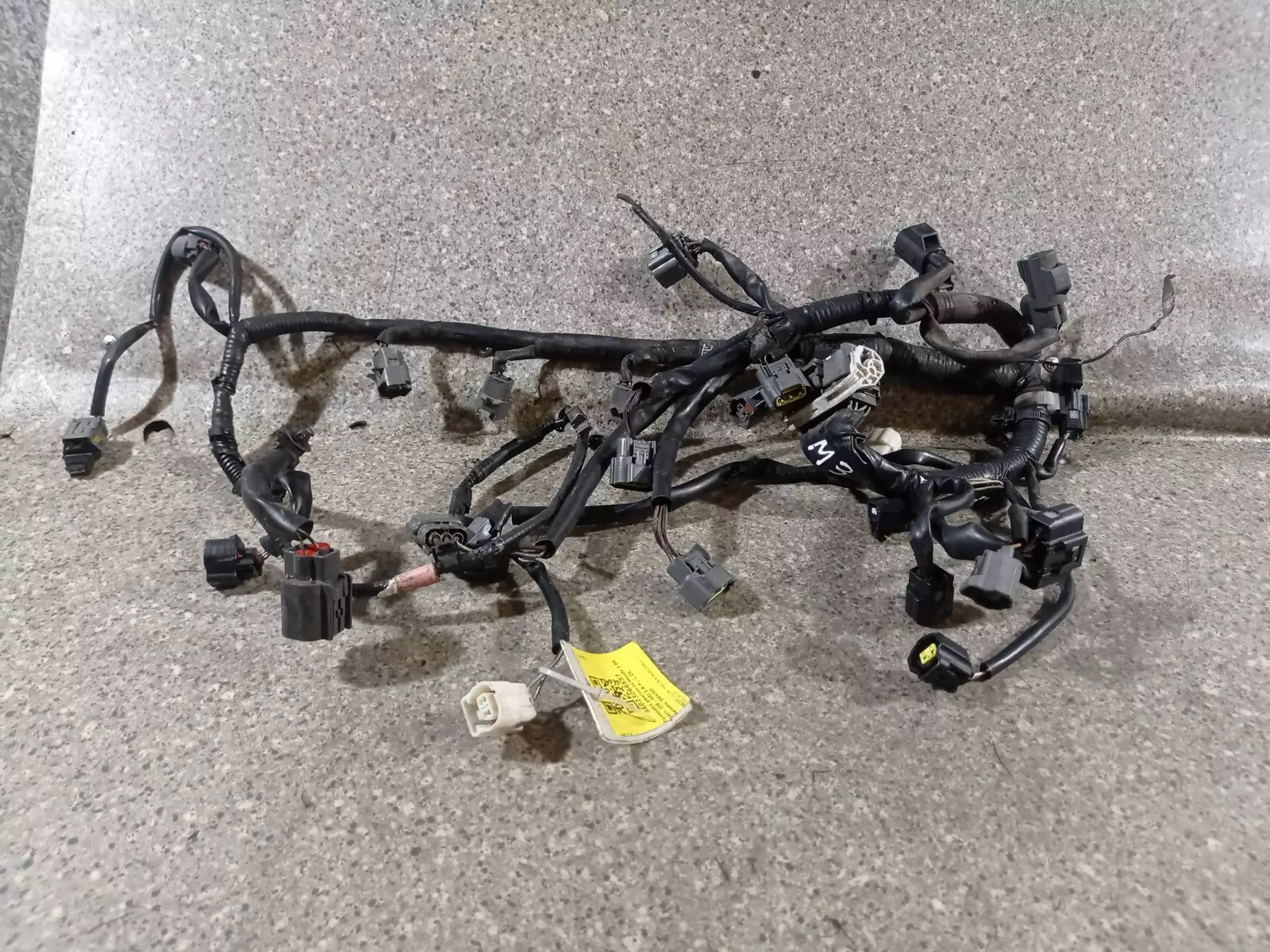 Проводка двигателя к Mazda 3 2007
