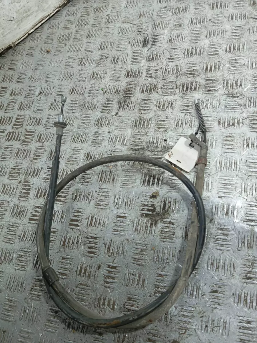 Трос ручника к Nissan Tiida 2008