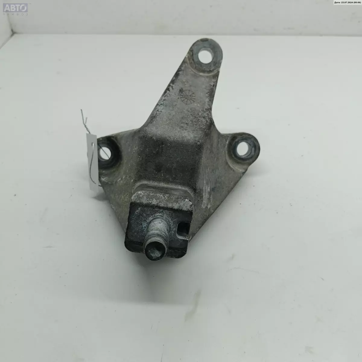 Кронштейн КПП к Ford Focus 2001