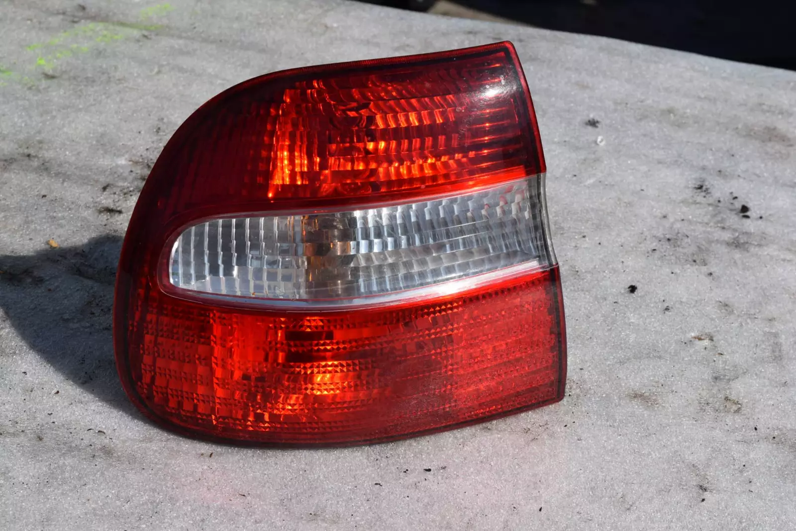 Фонарь задний левый к Volvo V70 2004
