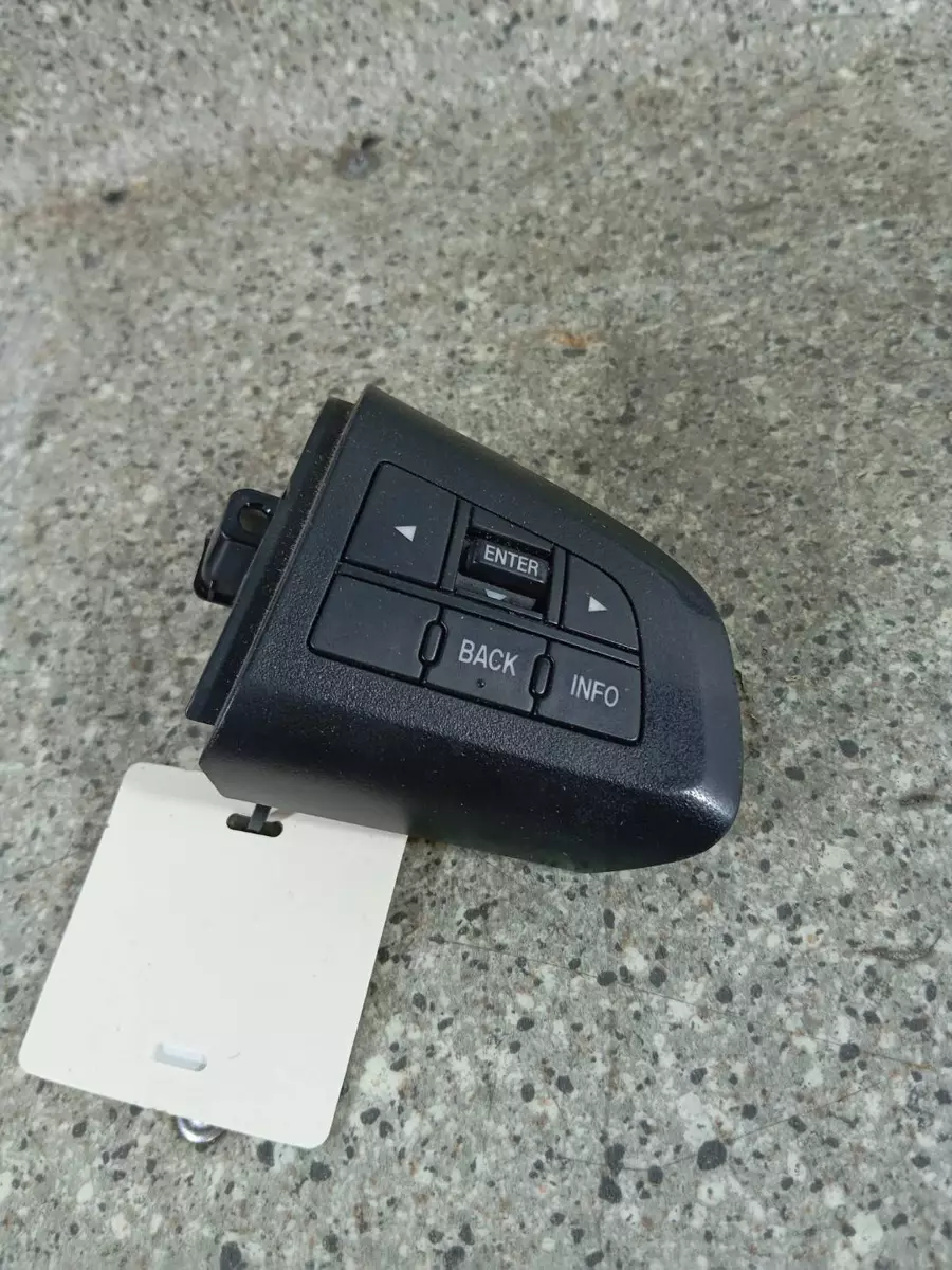 Кнопки руля к Mazda 3 2010