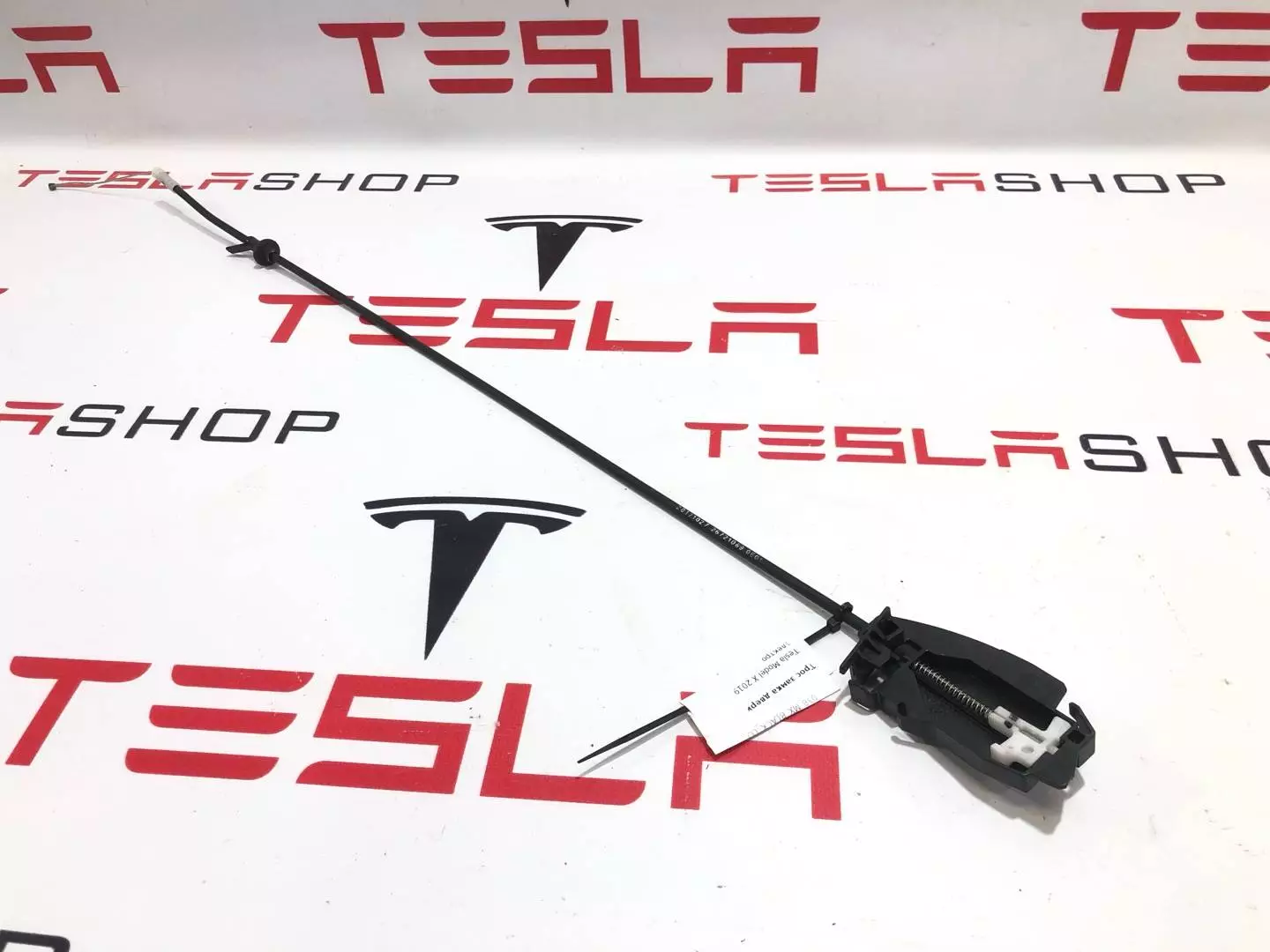 Трос двери к Tesla Model X 2019