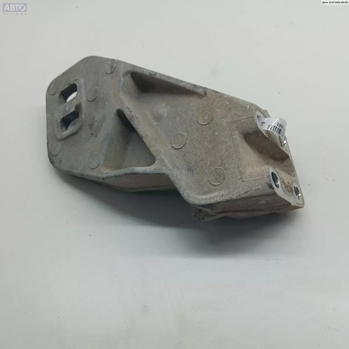 Кронштейн КПП к Ford Escort 1996