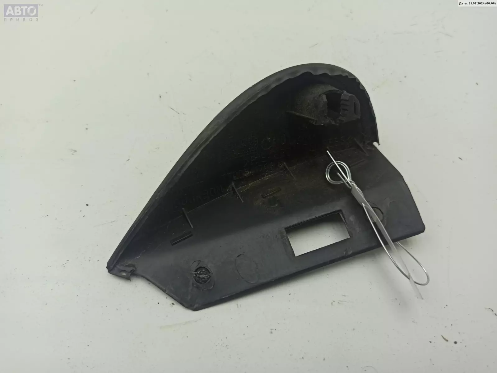 Молдинг крыла к Renault Scenic 2001