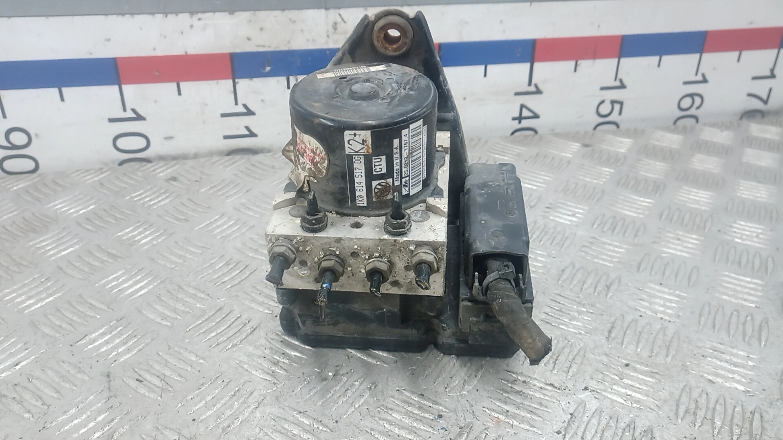 Блок ABS к Volkswagen Jetta 2011
