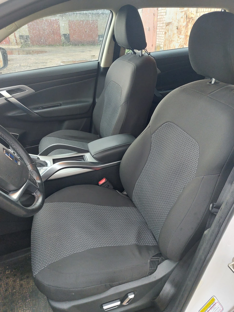Чехол на автомобиль к Geely Atlas 2020