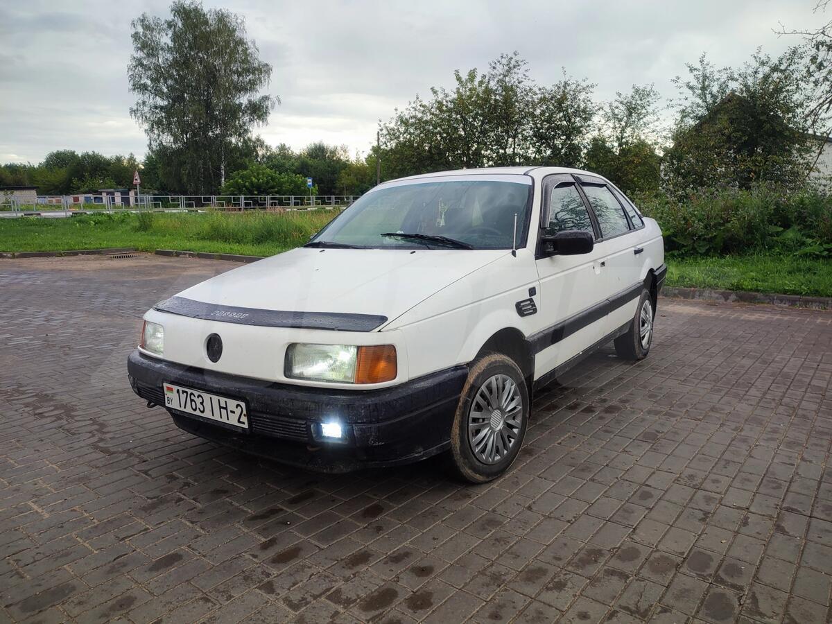 Volkswagen Passat B3, 1990