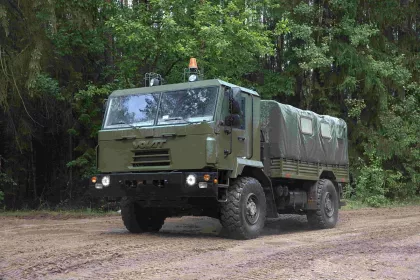 Грузовой внедорожник: тактический автомобиль МЗКТ-500200 служит в Брестском погранотряде