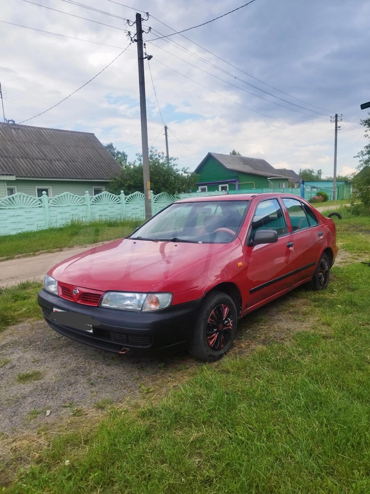 Nissan Almera I (N15), 1997
