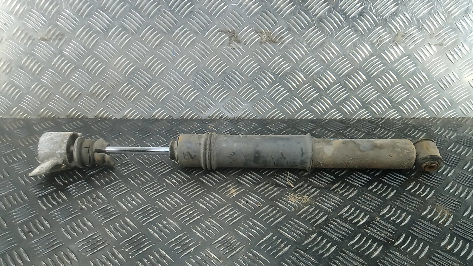 Амортизатор двери к Peugeot 3008 2009