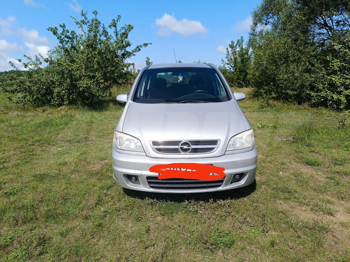 Opel Zafira A Рестайлинг, 2004