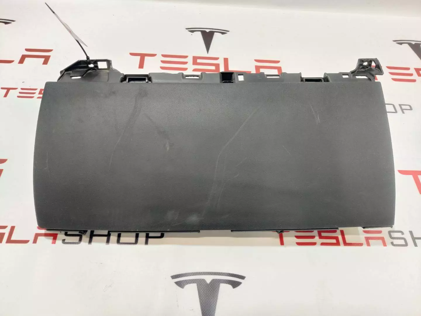 Бардачок к Tesla Model 3 2019