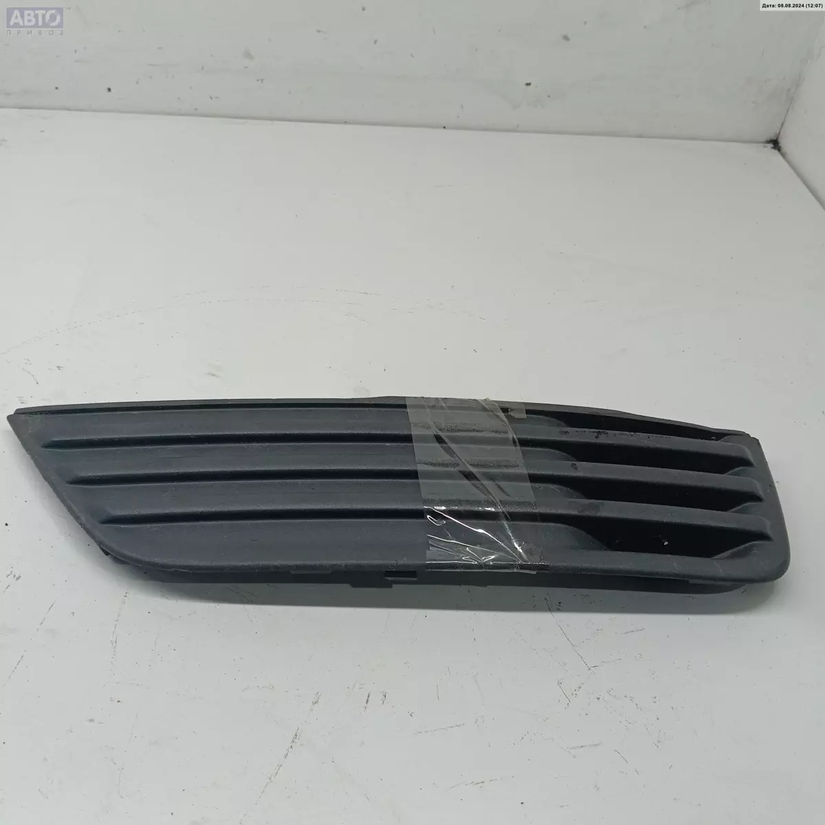 Решетка бампера к Ford Focus 2006