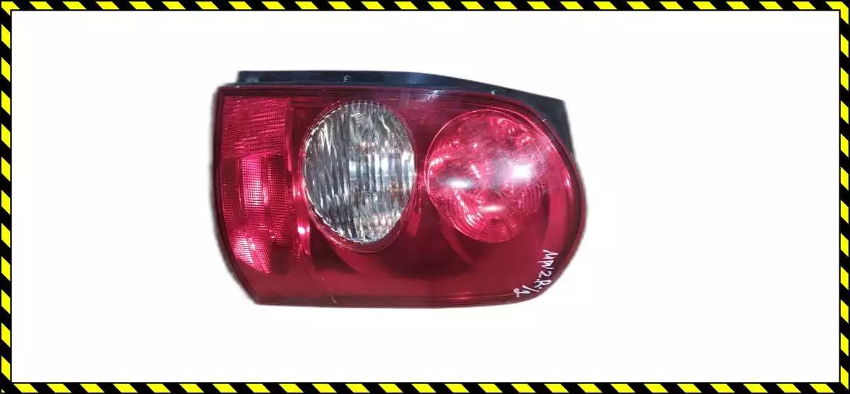 Фонарь задний правый к Mazda MPV 2002