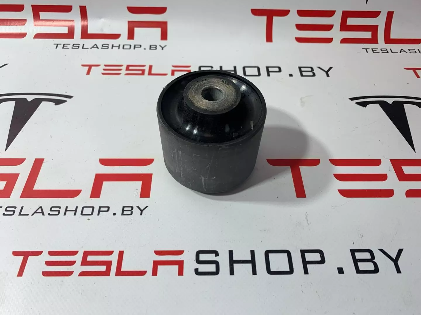 Сайлентблок к Tesla Model S 2021