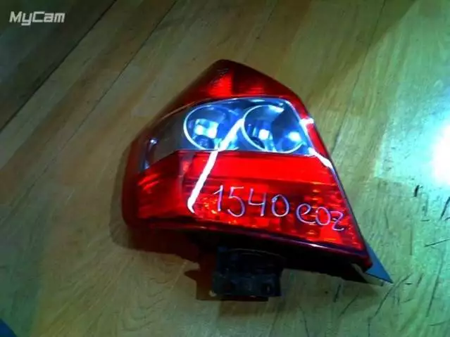 Фонарь задний левый к Honda Jazz 2004