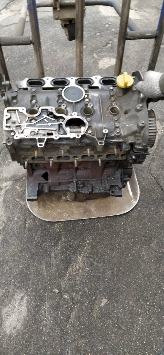 Двигатель к Renault Scenic 2001