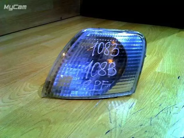 Поворотник левый к Volkswagen Passat 1998