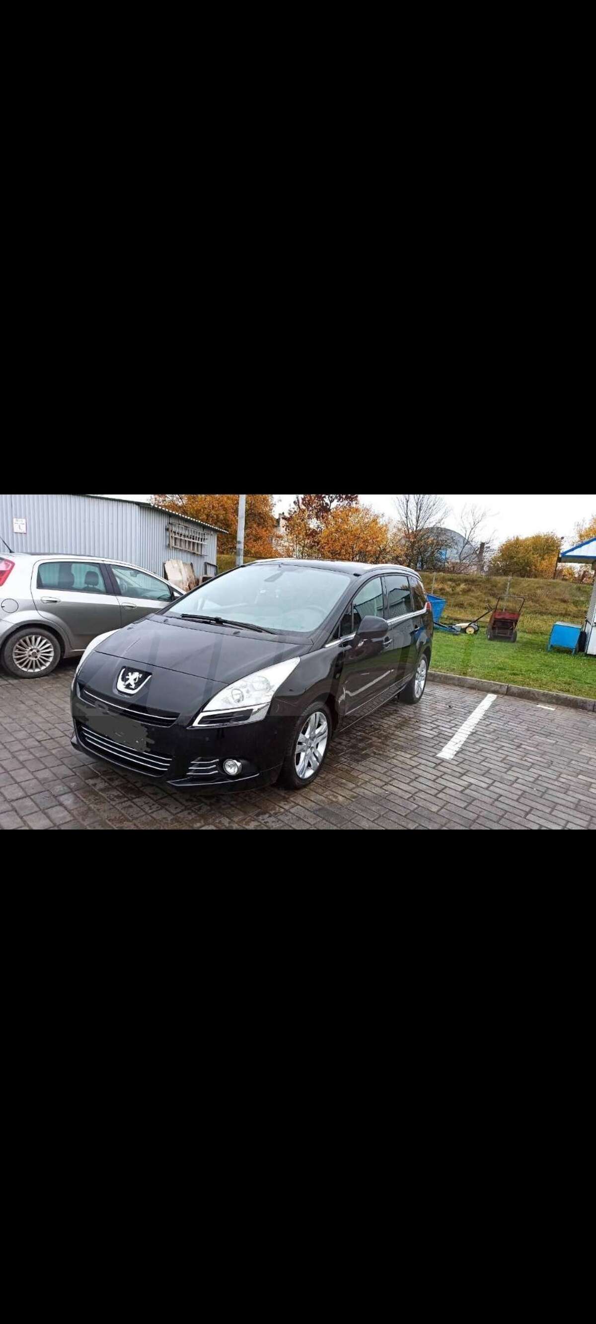 Peugeot 5008 I, 2012