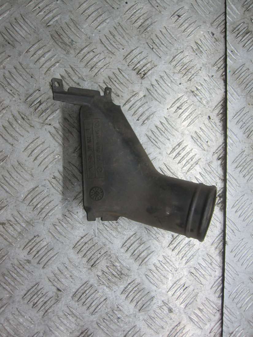 Воздуховод к BMW 5 1998