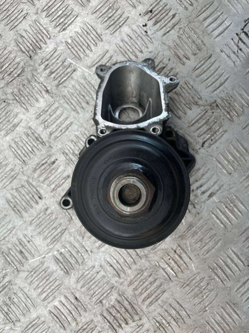 Помпа к BMW X5 2006