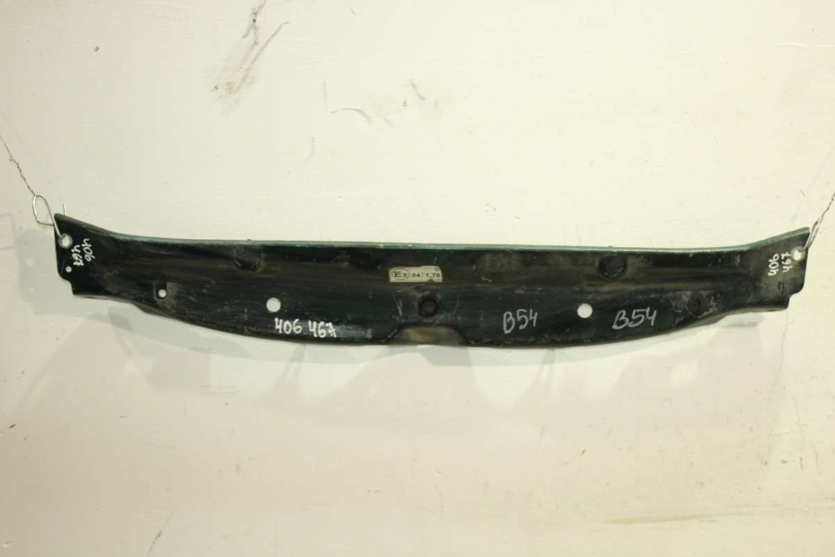 Планка под капот к Peugeot 406 2002