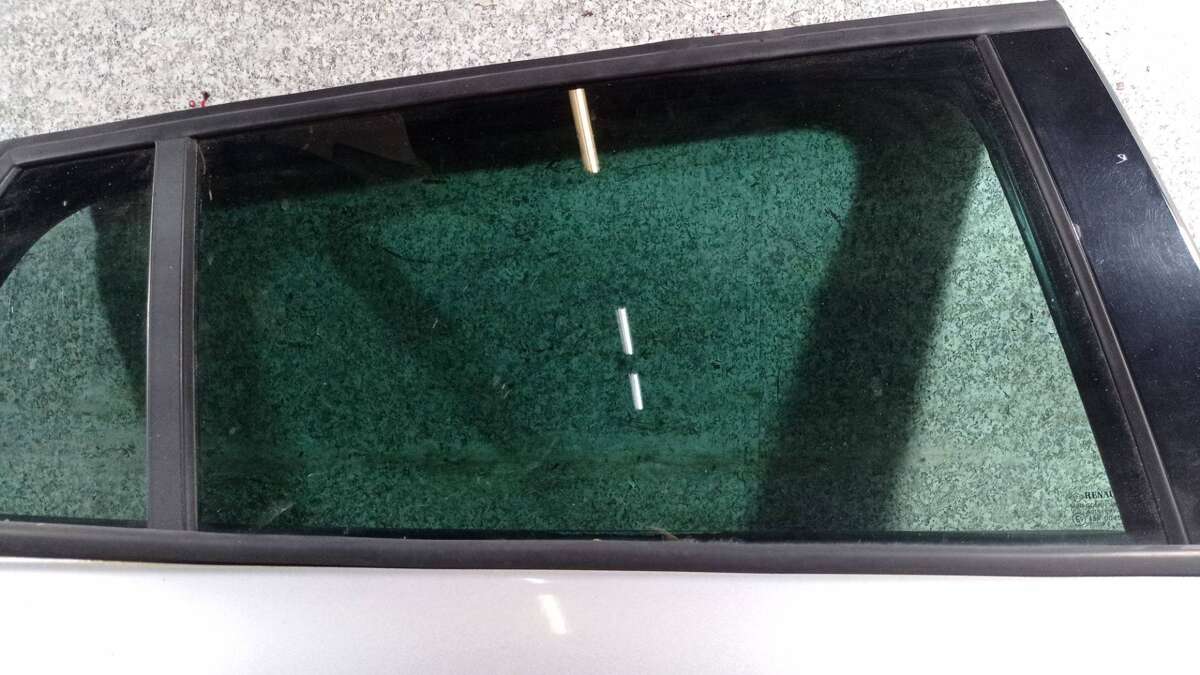 Стекло двери задней правой к Renault Megane 2011