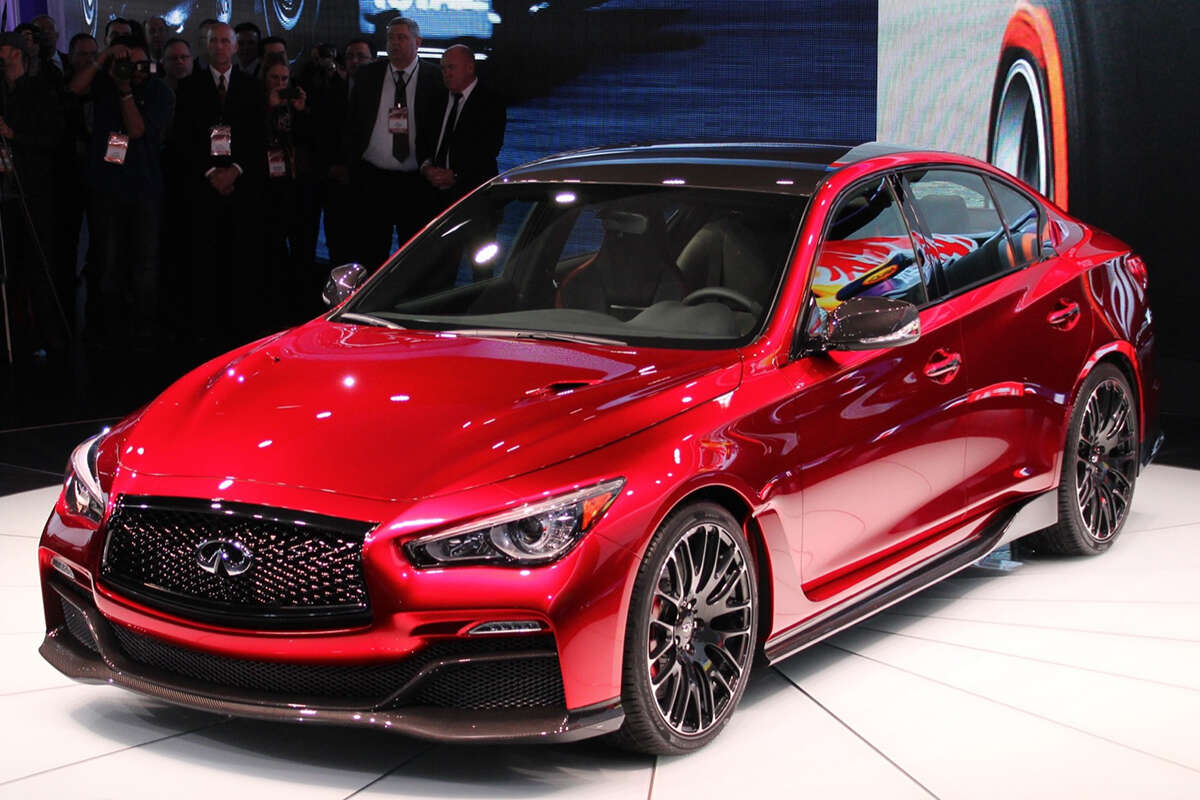 Q50 Eau Rouge