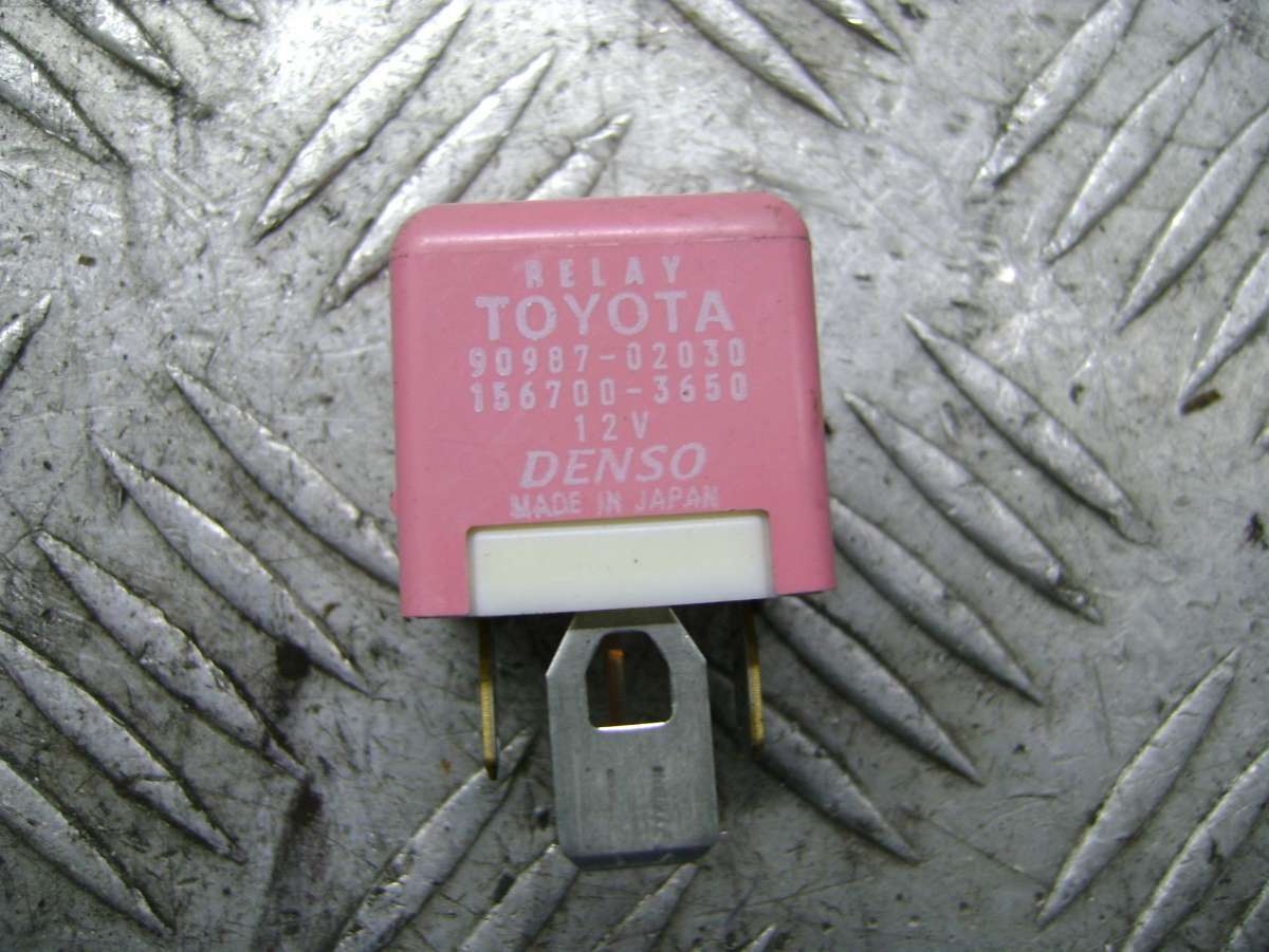 Реле (прочие) к Toyota Prius 2005
