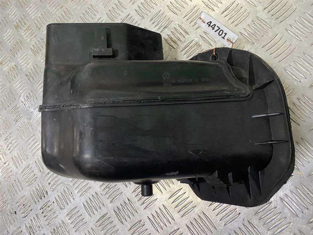 Воздуховод к Volkswagen Touareg 2008