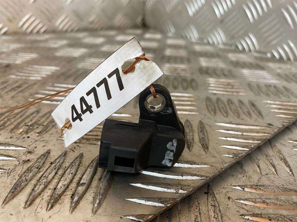 Датчик распредвала к Mazda 6 2003